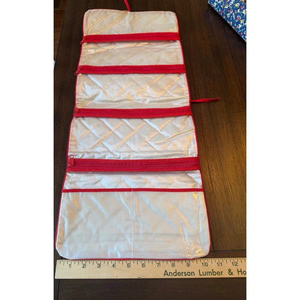 Vintage Totes Commuter Creations Quilted Cosmetic Bag & Hanging Organizer Set